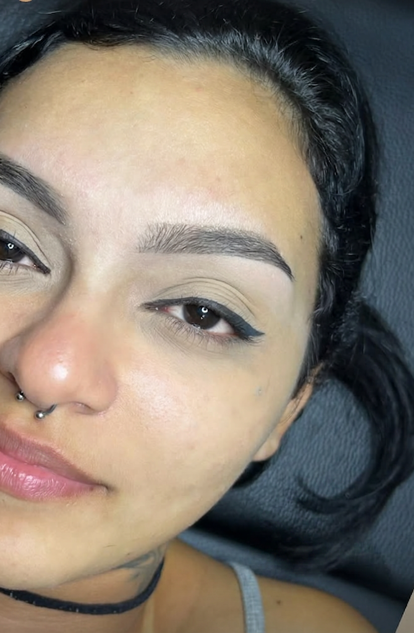 Resultado de sobrancelha 12 — Lorena Goulart